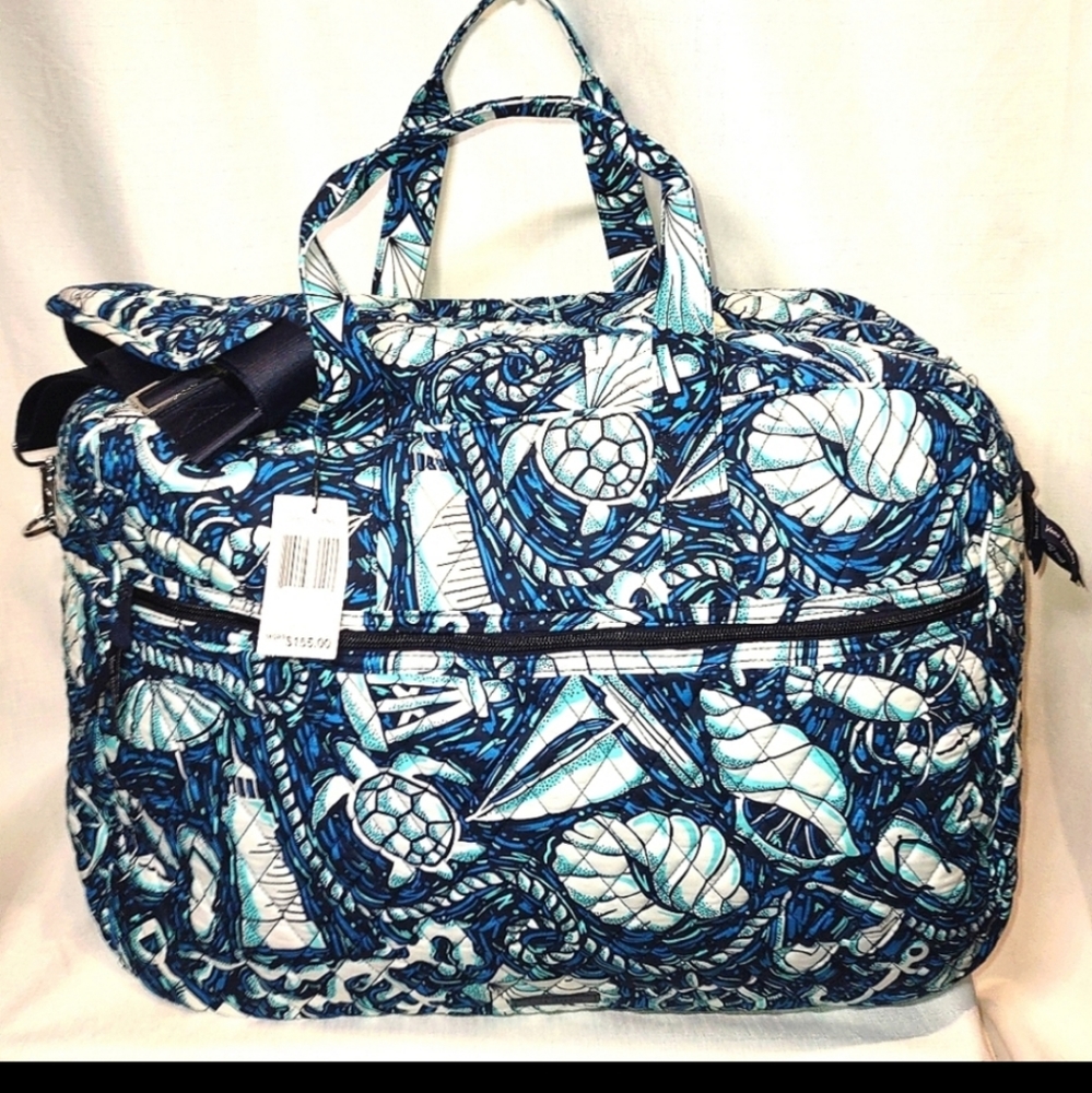 Vera Bradley Medium Traveler in Shore Enough